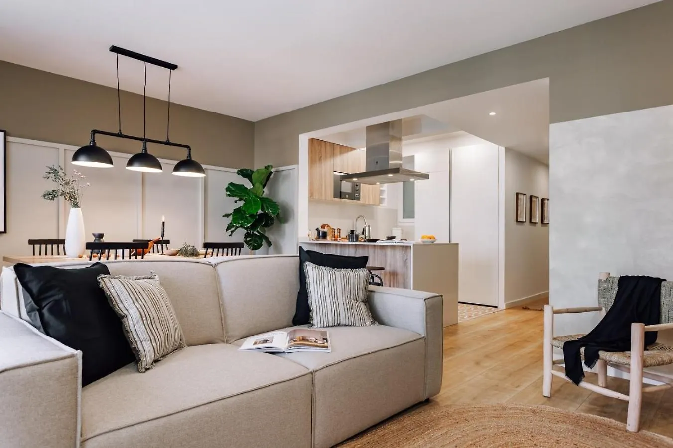 Apartment Loja - 2 Bedrooms In Sant Antoni Barcelona Spain